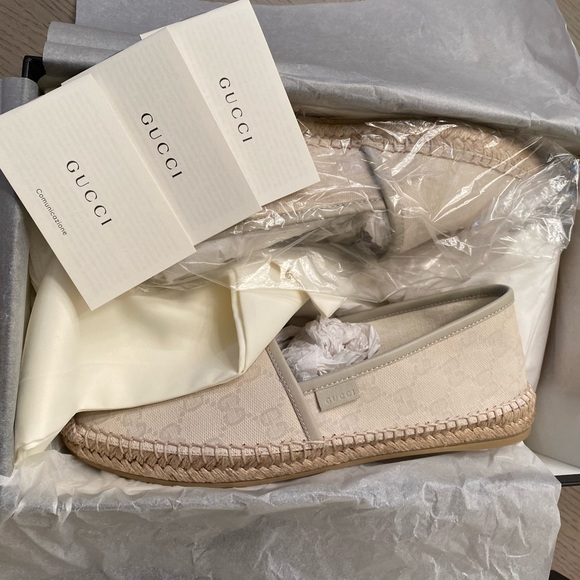 Brand new Gucci, - Picture 1 of 12